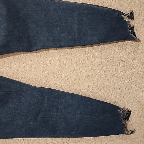 Torrid Jegging Super Soft Feel The Fit 14T Distressed Skinny Jeans - Picture 5 of 13